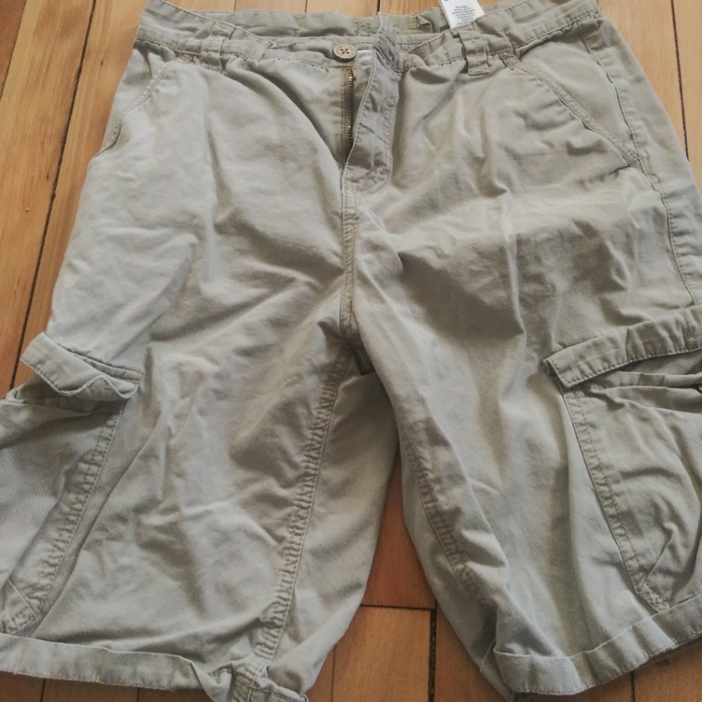 Lucky brand cargo short  #118